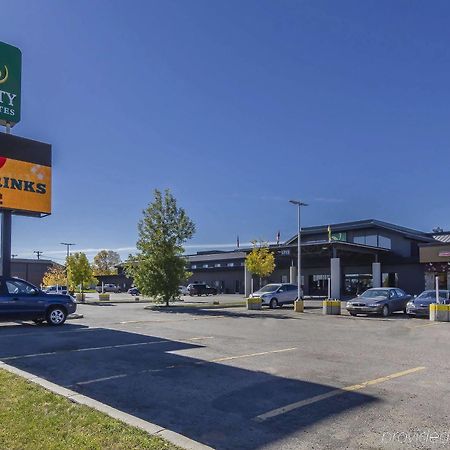 Quality Inn & Suites Saskatoon Buitenkant foto