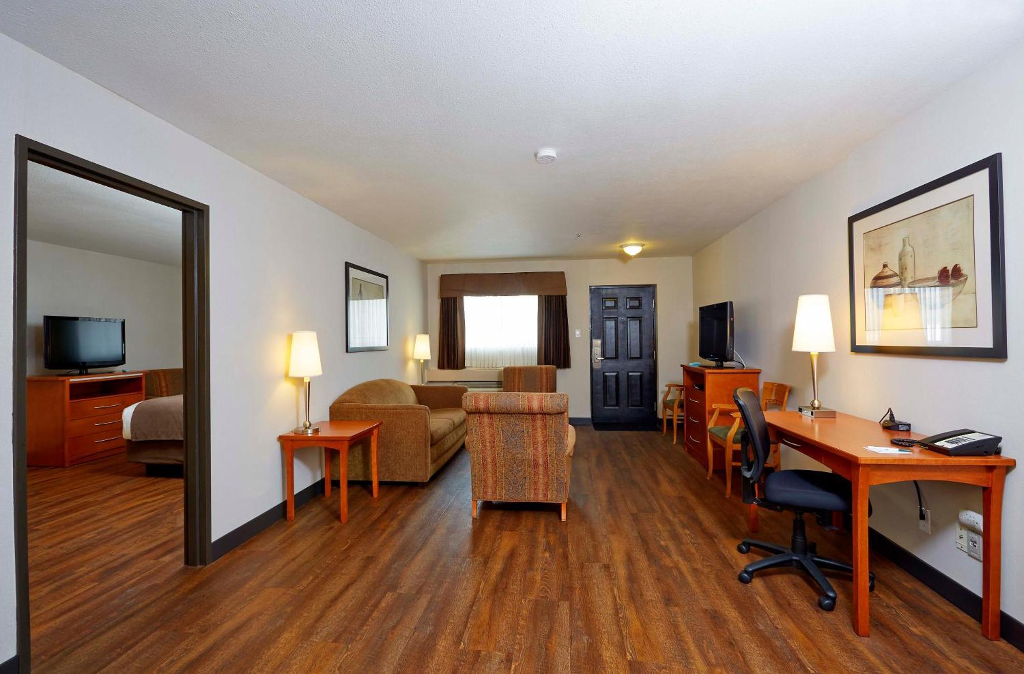 Quality Inn & Suites Saskatoon Kamer foto
