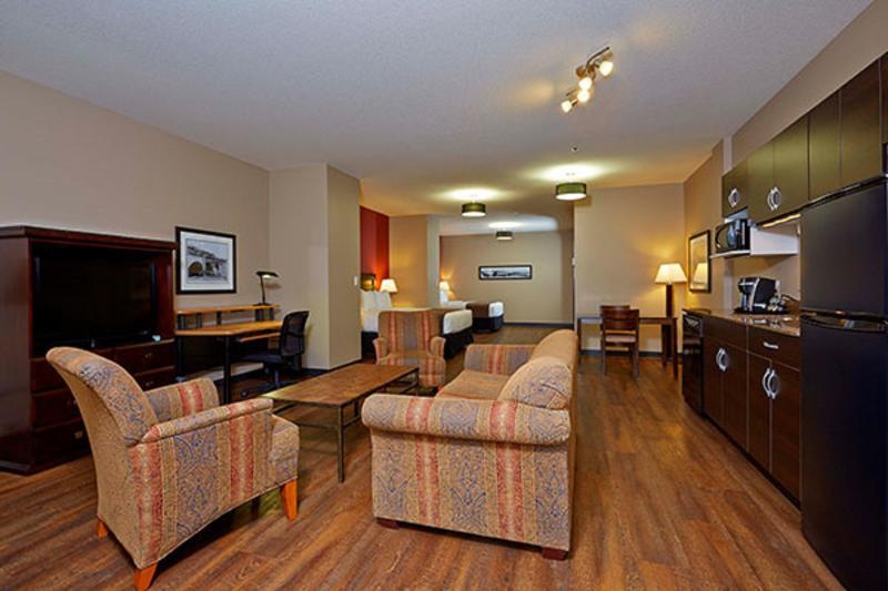 Quality Inn & Suites Saskatoon Buitenkant foto