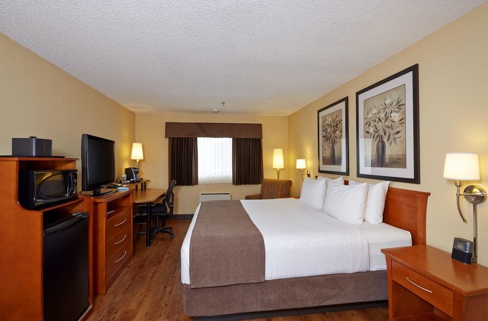Quality Inn & Suites Saskatoon Buitenkant foto