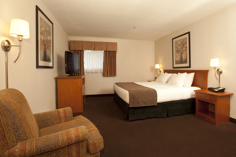 Quality Inn & Suites Saskatoon Buitenkant foto